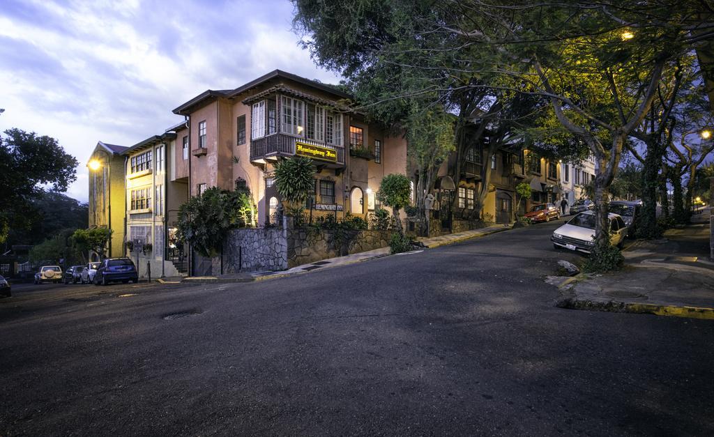 Hemingway Inn サンホセ エクステリア 写真