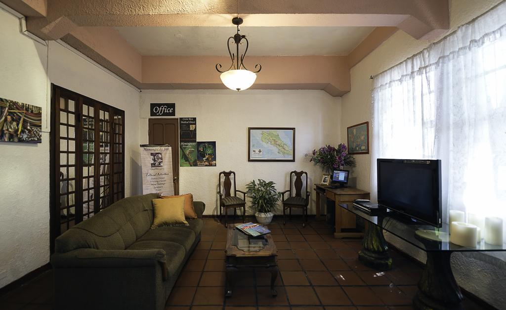 Hemingway Inn サンホセ エクステリア 写真