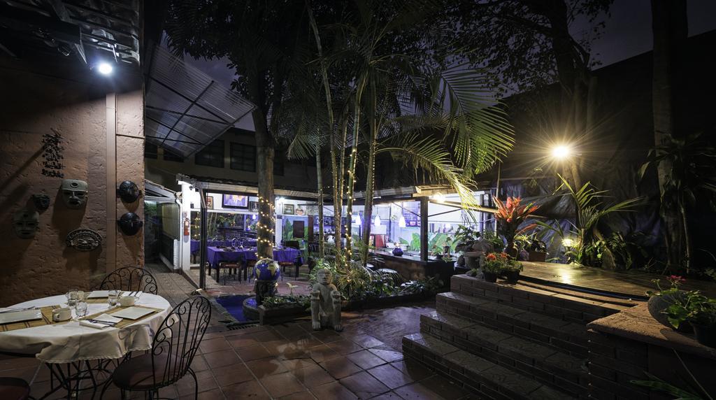 Hemingway Inn サンホセ エクステリア 写真