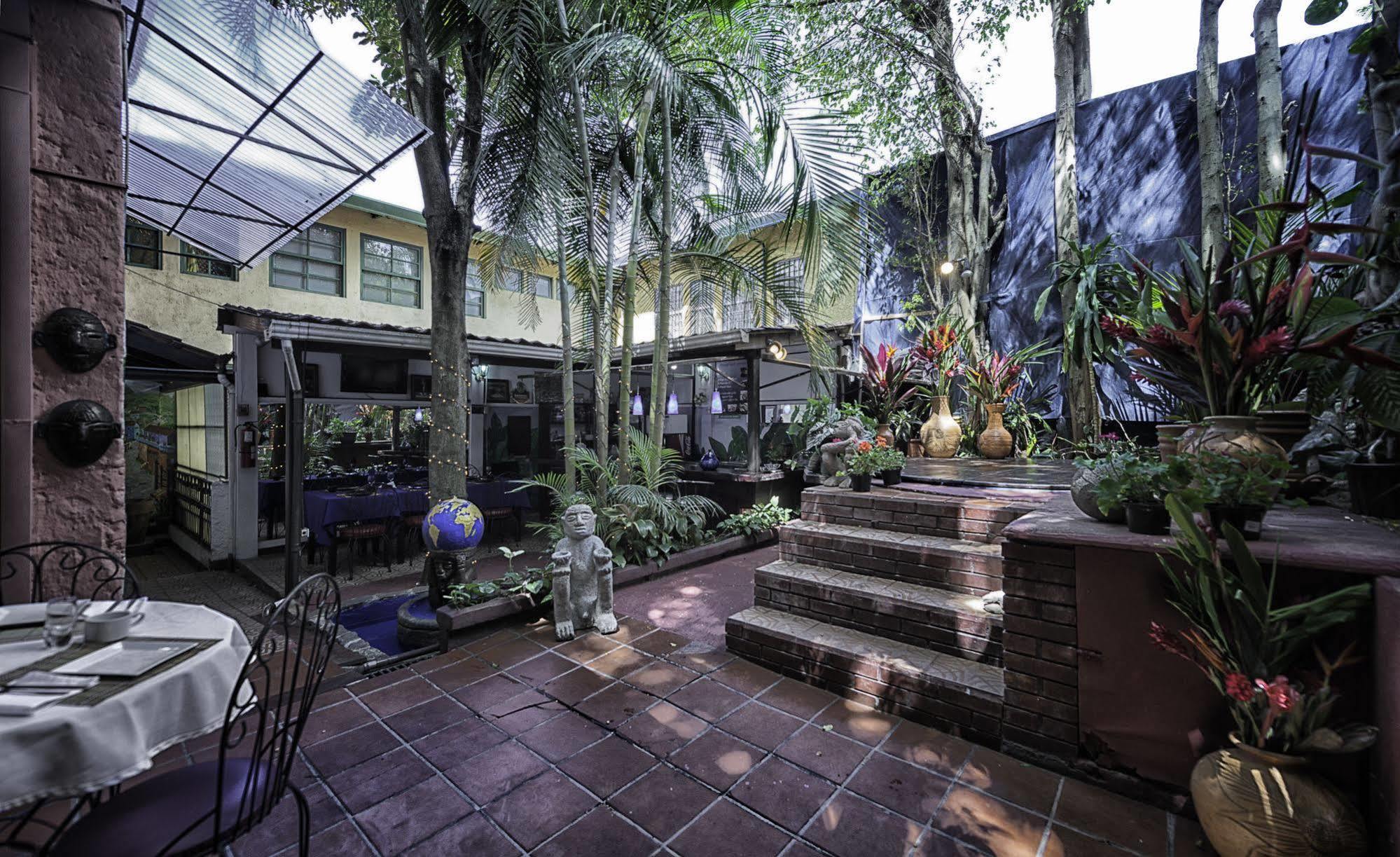 Hemingway Inn サンホセ エクステリア 写真